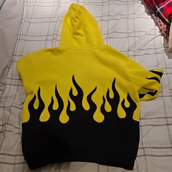 Kill Crew Yellow and Black Flame Hoodie - Picture 3 of 4
